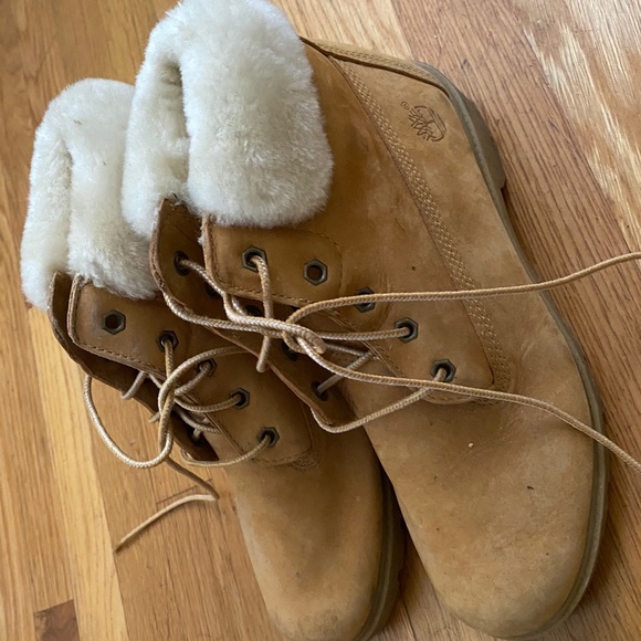 Timberland Fur Boot - Picture 7 of 8